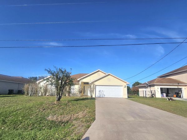 1941 SW Hampshire Lane, Port St. Lucie, FL 34953