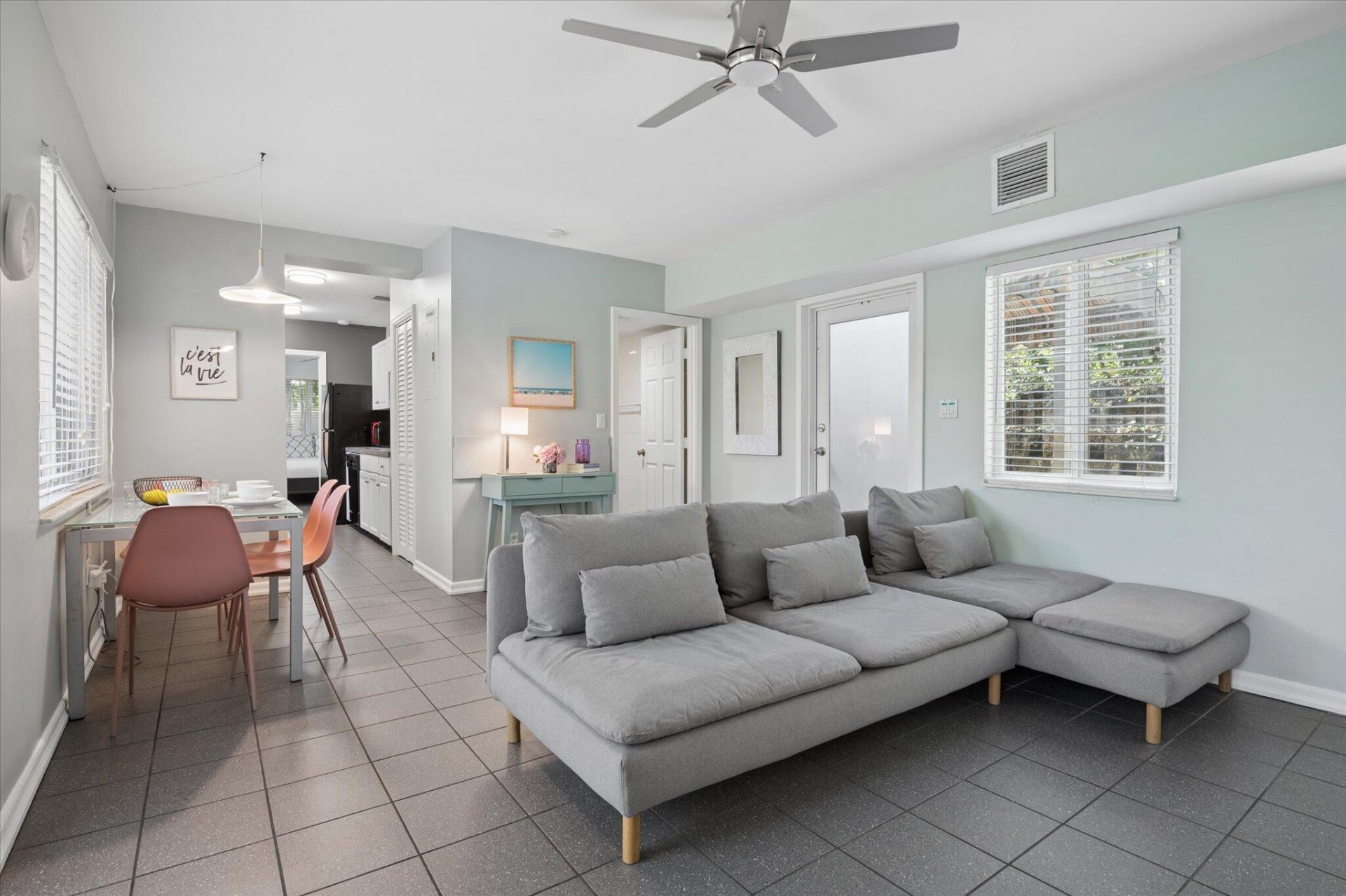 1123 NE 14th Avenue, Unit 2, Fort Lauderdale, FL 33304 Photo