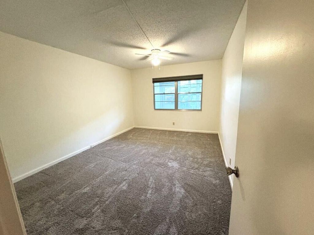 1019 Newport G, Deerfield Beach, FL 33442 Photo