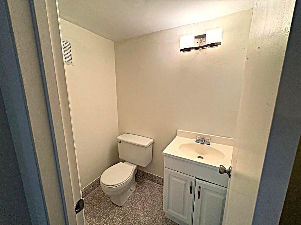 1019 Newport G, Deerfield Beach, FL 33442 Photo