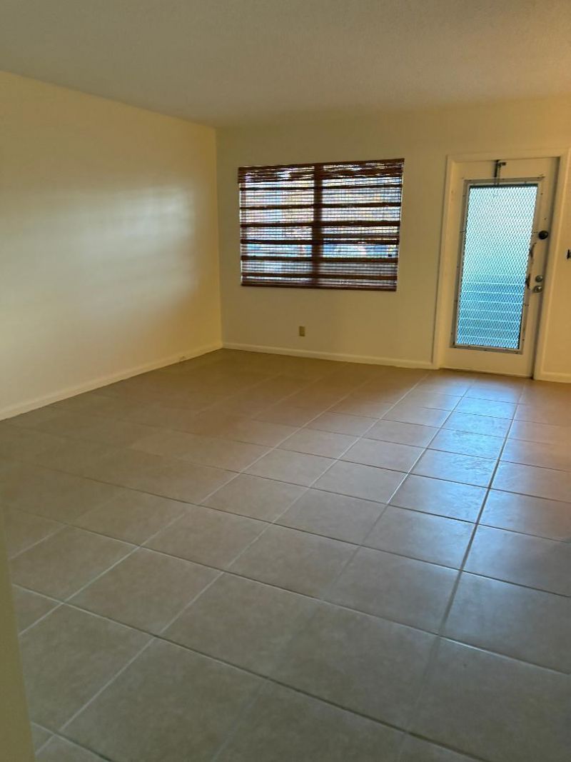 1019 Newport G, Deerfield Beach, FL 33442 Photo