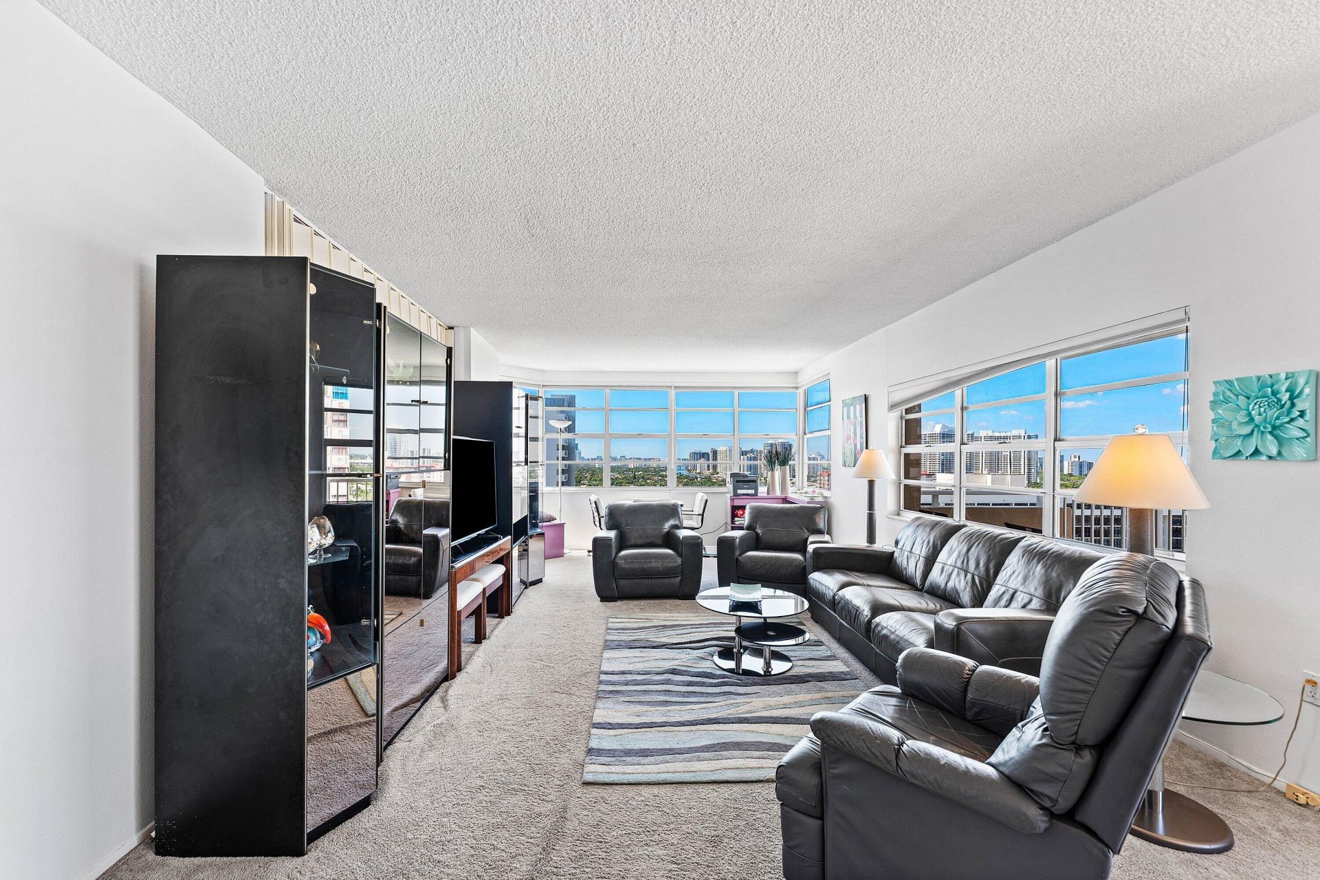 1980 S Ocean Drive, Unit 18q, Hallandale Beach, FL 33009 Photo