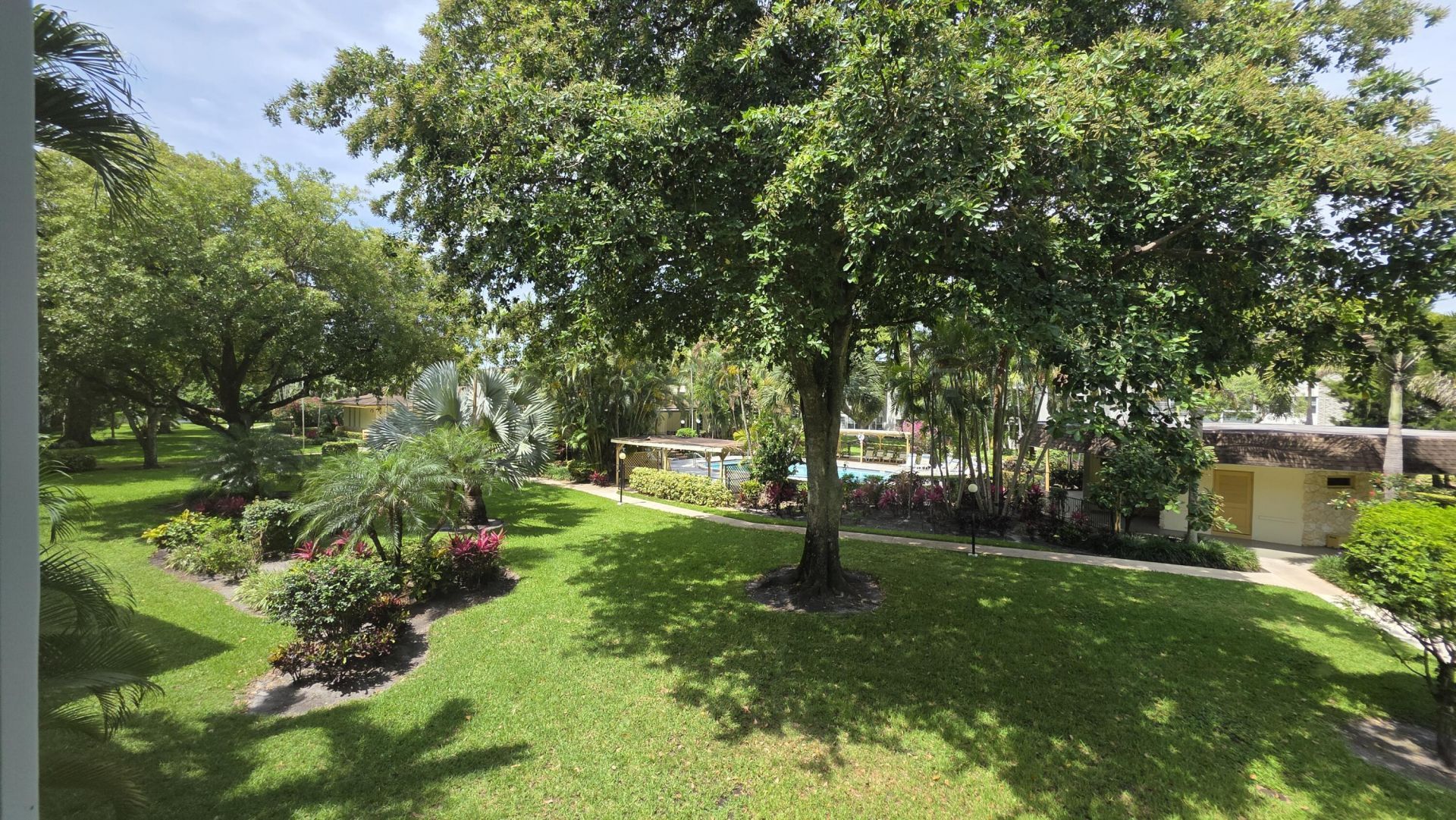 5161 W Oakland Park Boulevard, Unit 206, Lauderdale Lakes, FL 33313 Photo