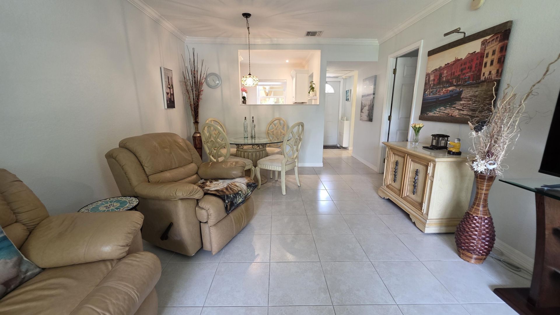 5161 W Oakland Park Boulevard, Unit 206, Lauderdale Lakes, FL 33313 Photo