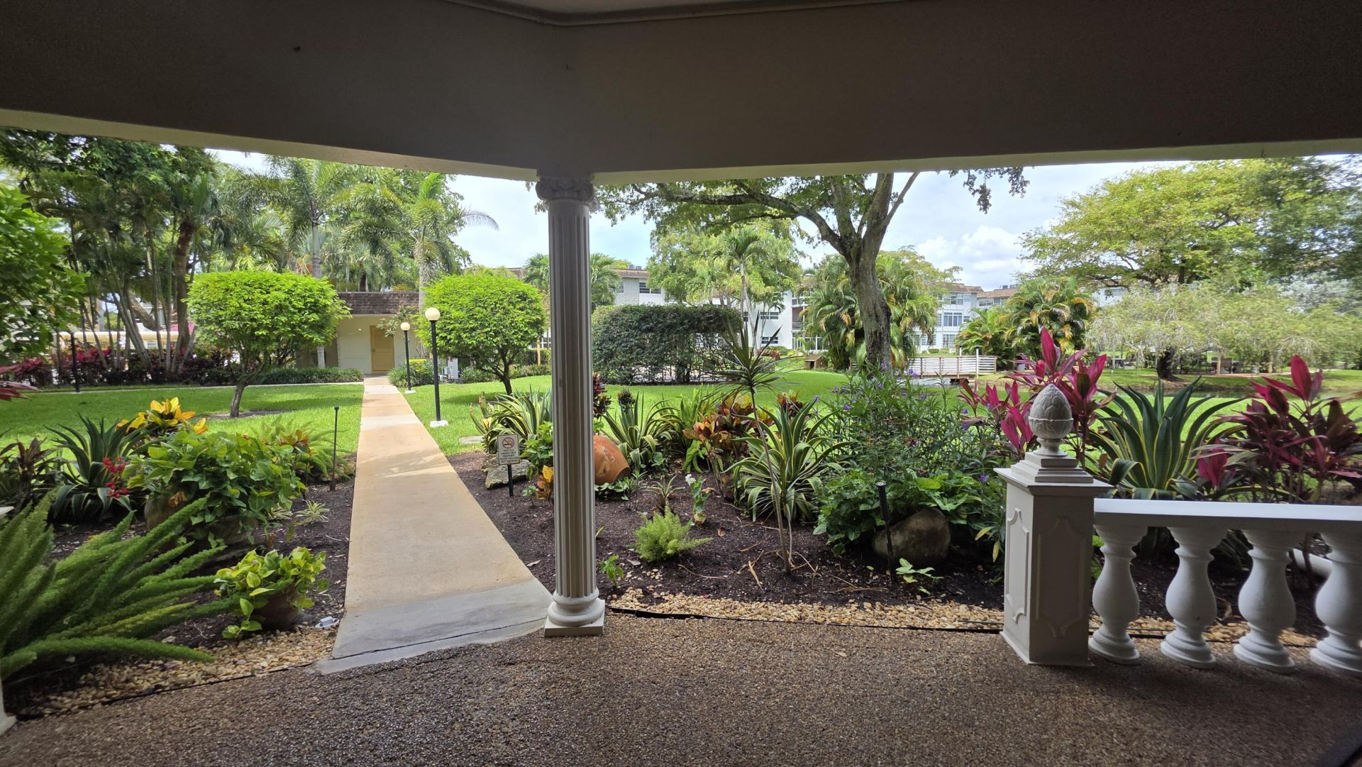 5161 W Oakland Park Boulevard, Unit 206, Lauderdale Lakes, FL 33313 Photo