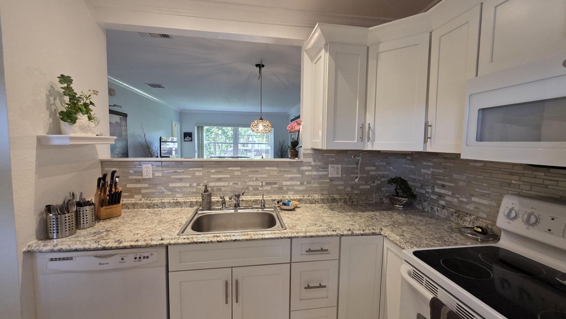5161 W Oakland Park Boulevard, Unit 206, Lauderdale Lakes, FL 33313 Photo