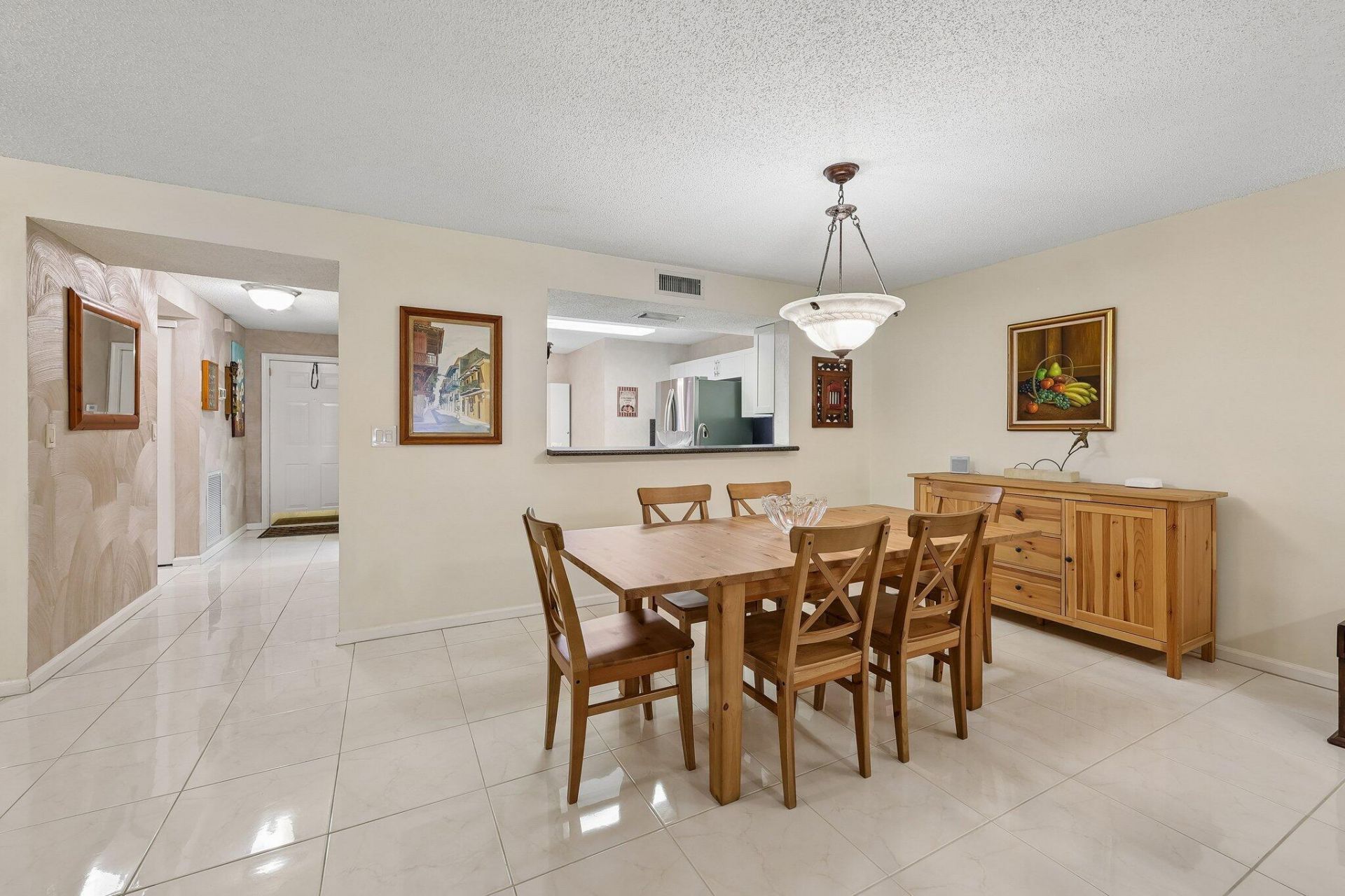9681 E Sills Dr E, Unit 102, Boynton Beach, FL 33437 Photo