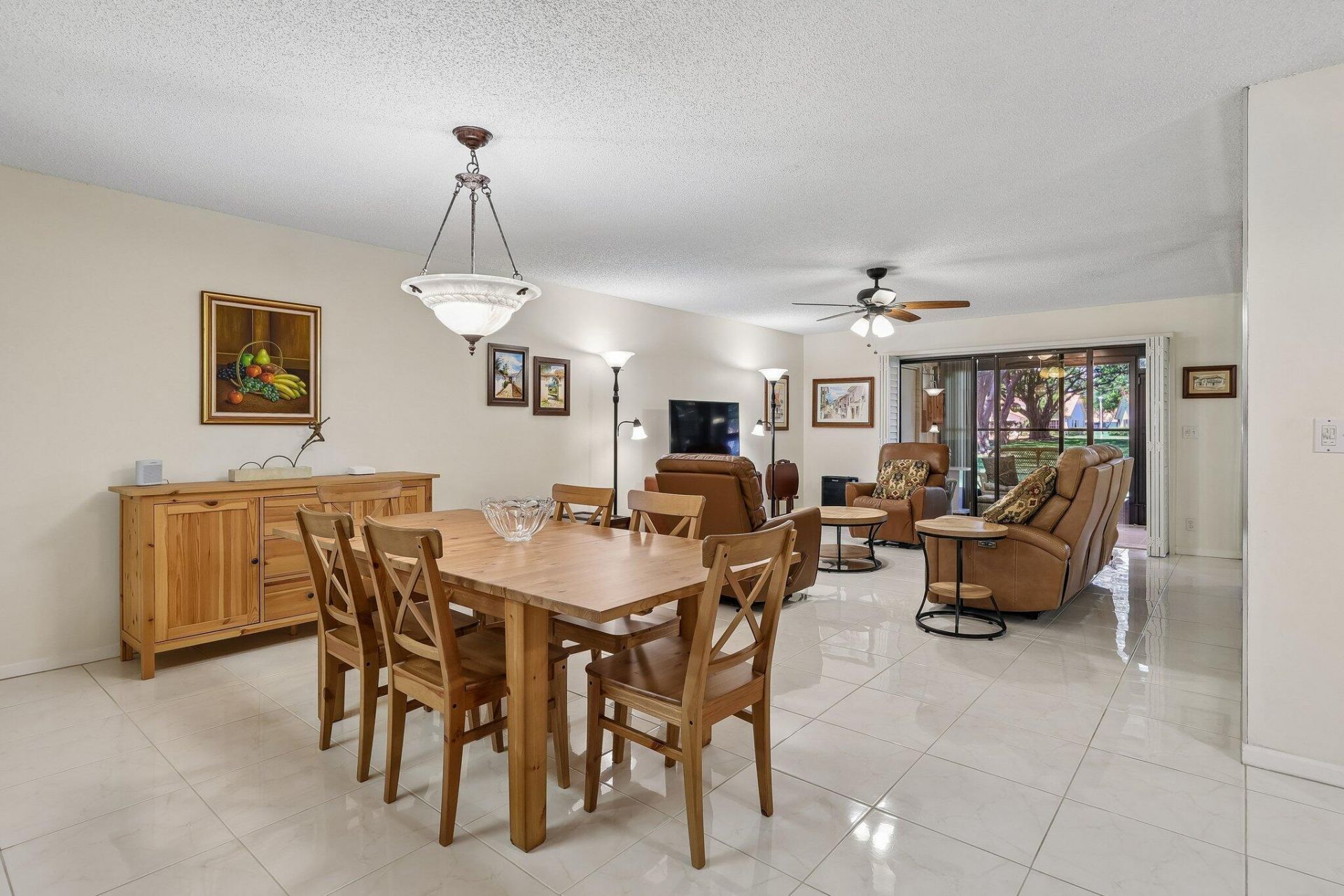 9681 E Sills Dr E, Unit 102, Boynton Beach, FL 33437 Photo