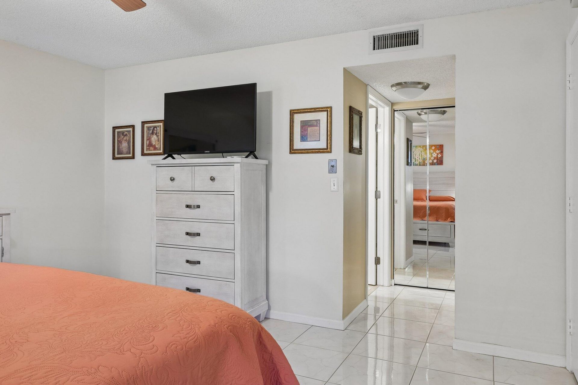 9681 E Sills Dr E, Unit 102, Boynton Beach, FL 33437 Photo