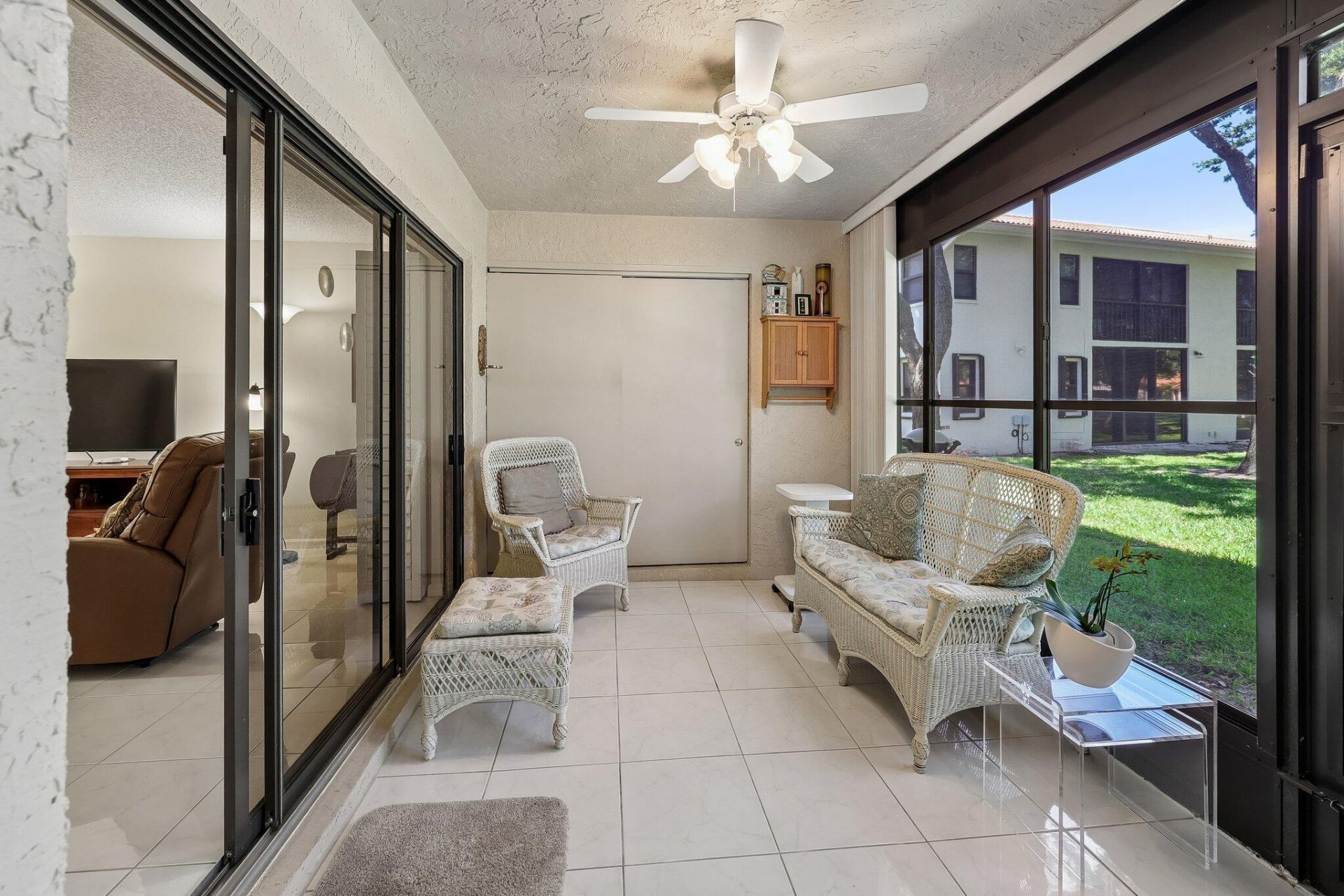 9681 E Sills Dr E, Unit 102, Boynton Beach, FL 33437 Photo