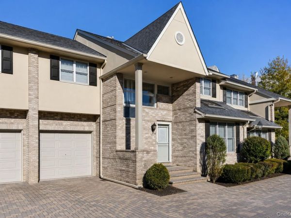 1180 E Broadway, Unit 4, Hewlett, NY 11557