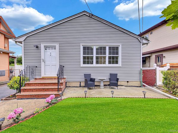 82 1st Street, New Hyde Park, NY 11040