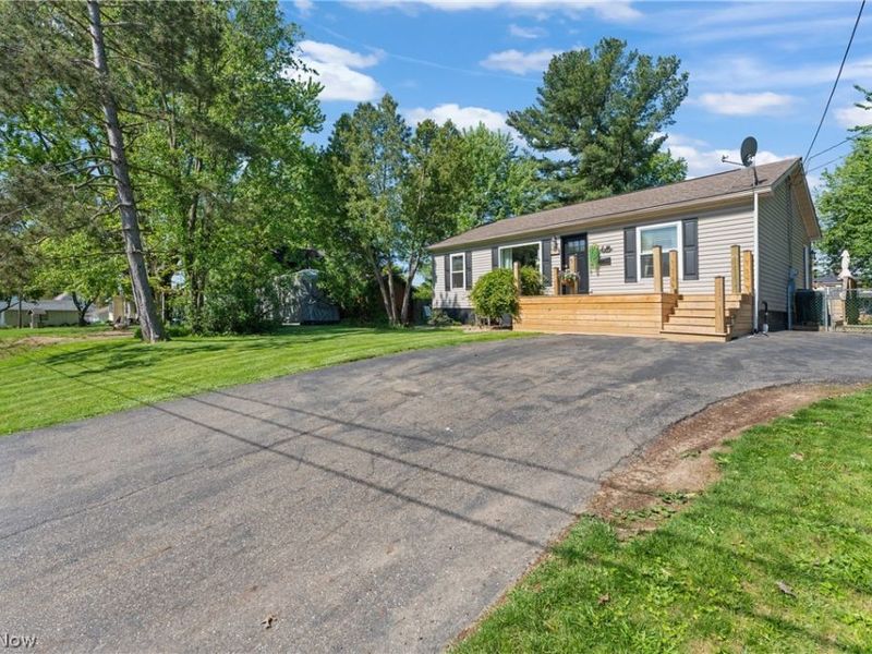 171 27th Street SE, Massillon, OH 44646 Photo 2