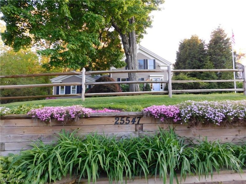 25547 Lake Road, Bay Village, OH 44140 Photo 2