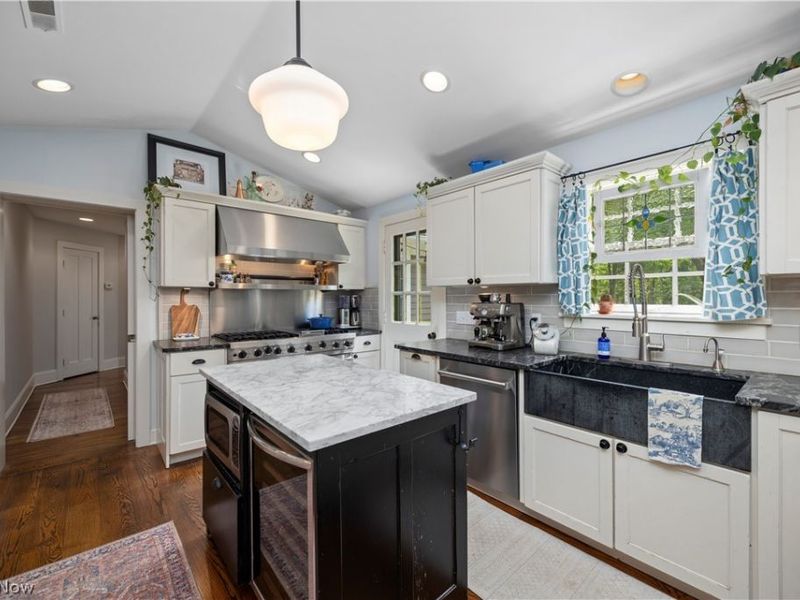 25547 Lake Road, Bay Village, OH 44140 Photo 28
