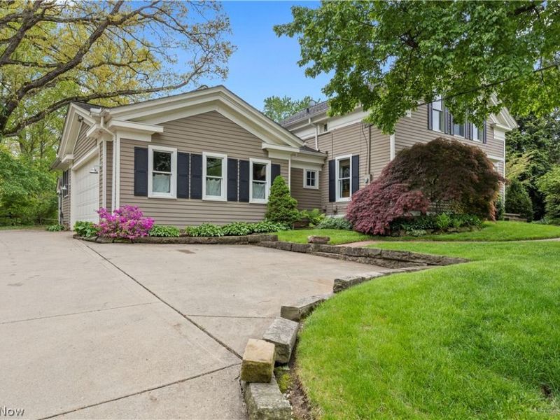 25547 Lake Road, Bay Village, OH 44140 Photo 3
