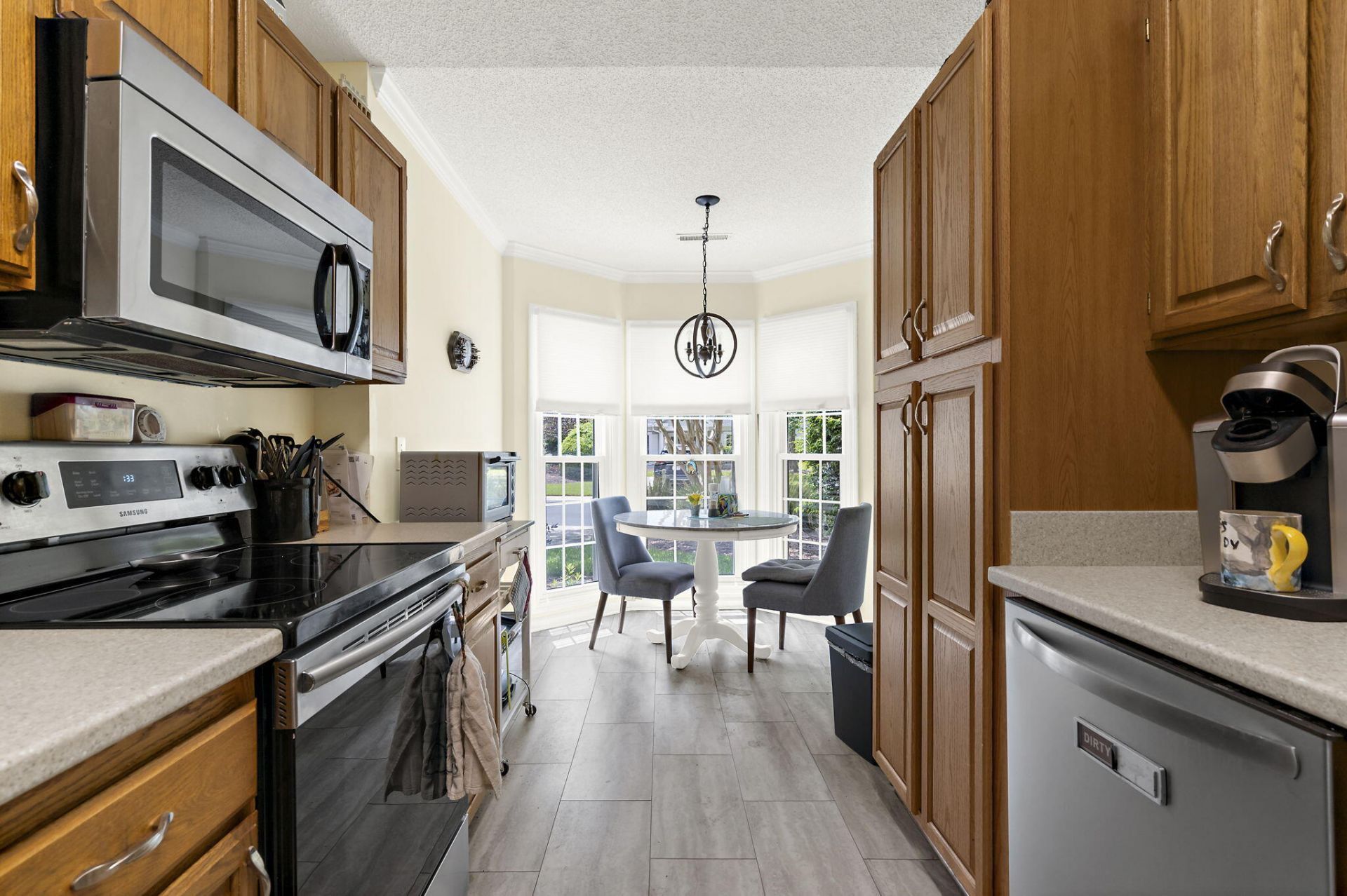 2422 Hansard Drive Photo 13