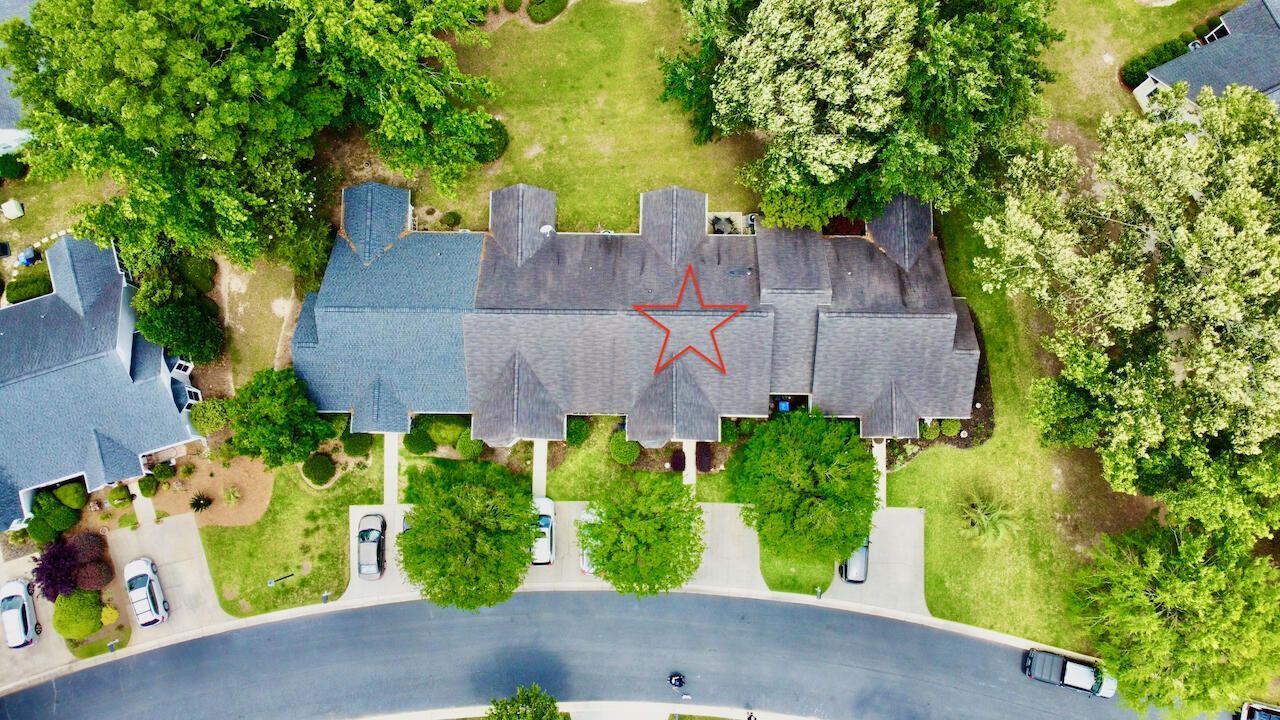 2422 Hansard Drive Photo 32
