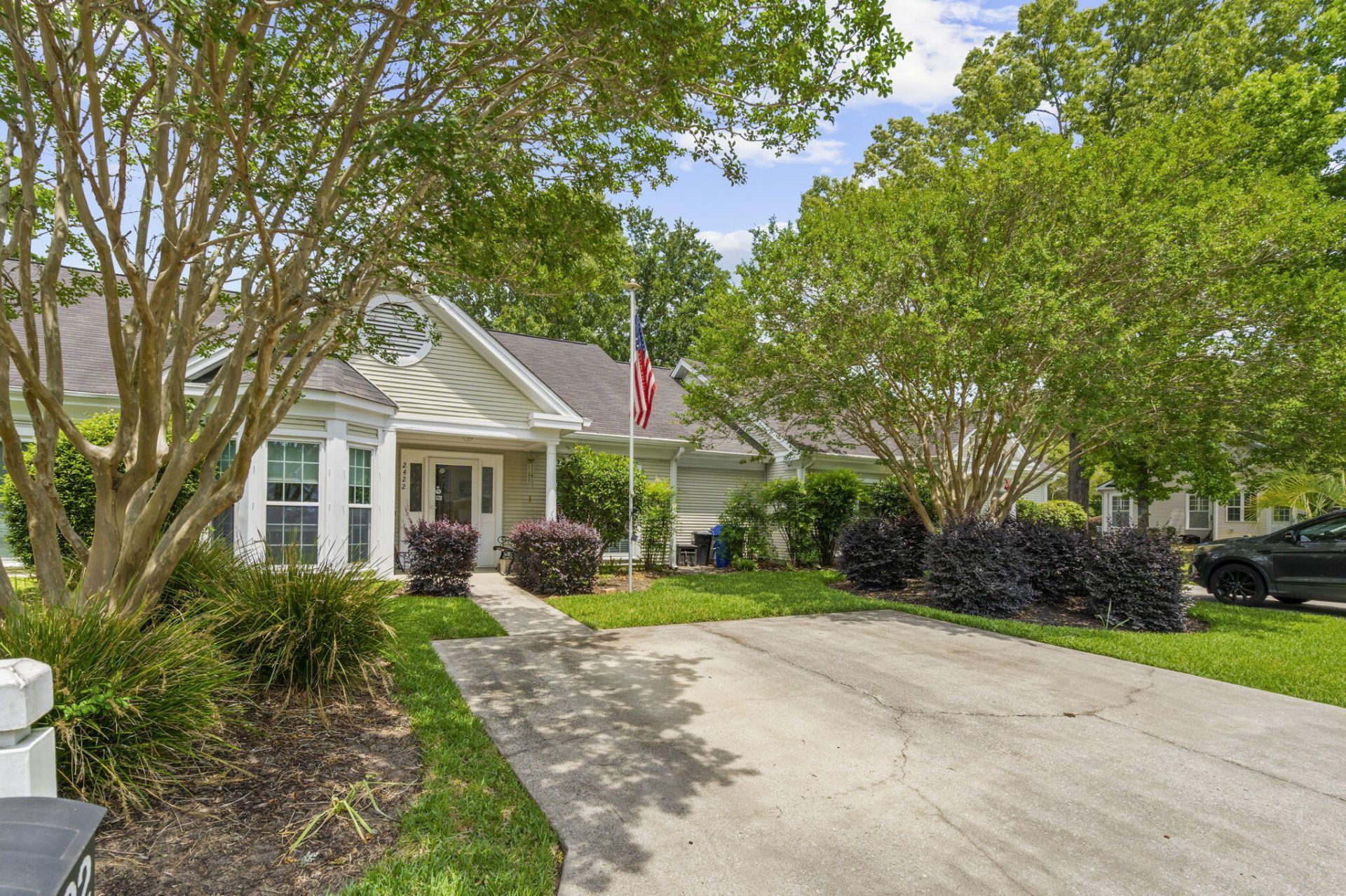 2422 Hansard Drive Photo 43