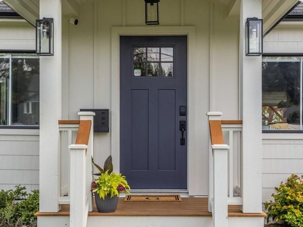 489 Grafton St, Esquimalt, BC V9A 5E7