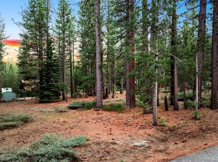 686 Cayuga Street, South Lake Tahoe, CA 96150 Photo