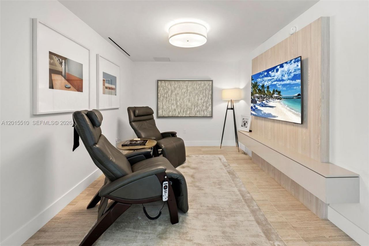 525 N Fort Lauderdale Beach Blvd, Unit 702, Fort Lauderdale, FL 33304 Photo
