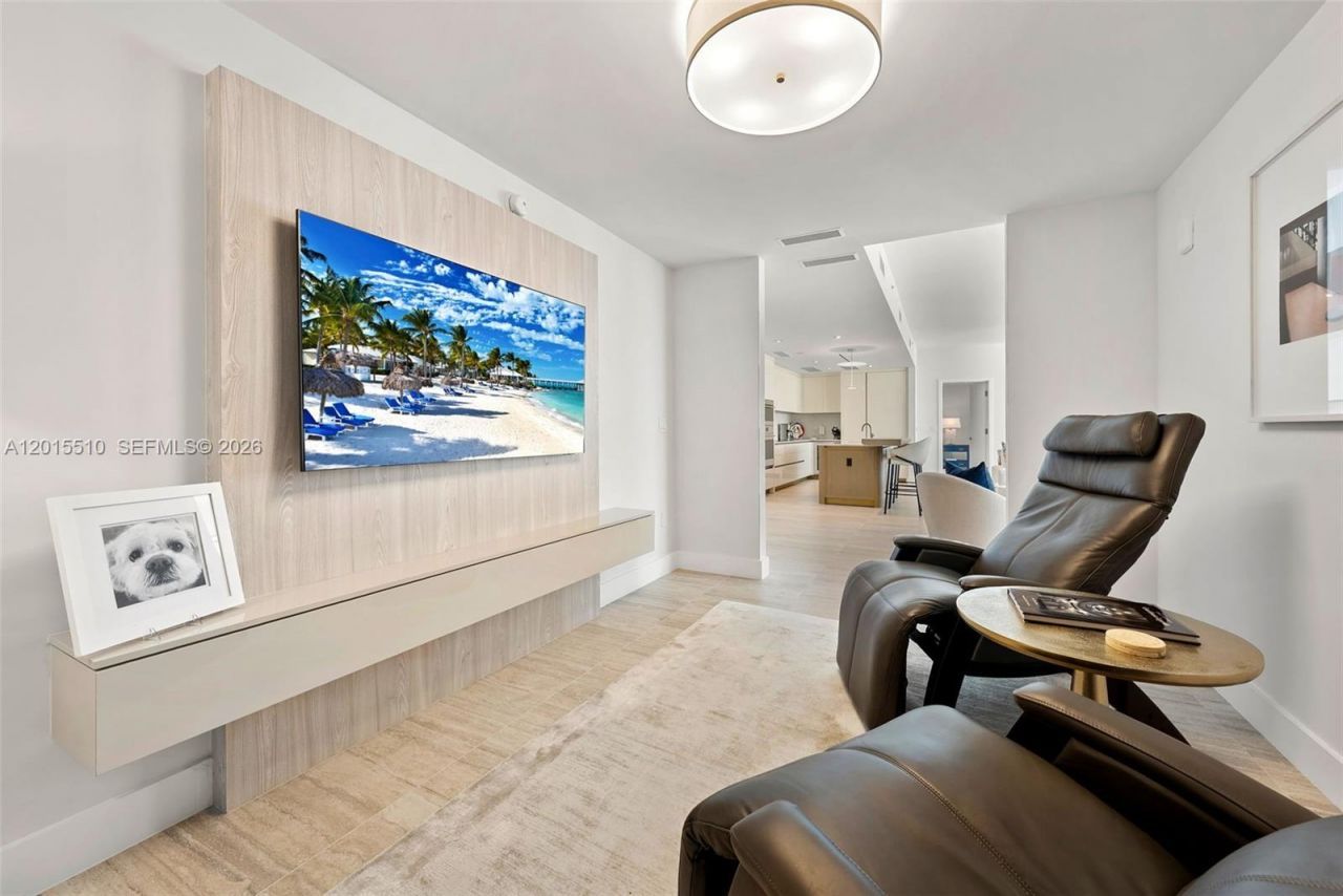 525 N Fort Lauderdale Beach Blvd, Unit 702, Fort Lauderdale, FL 33304 Photo