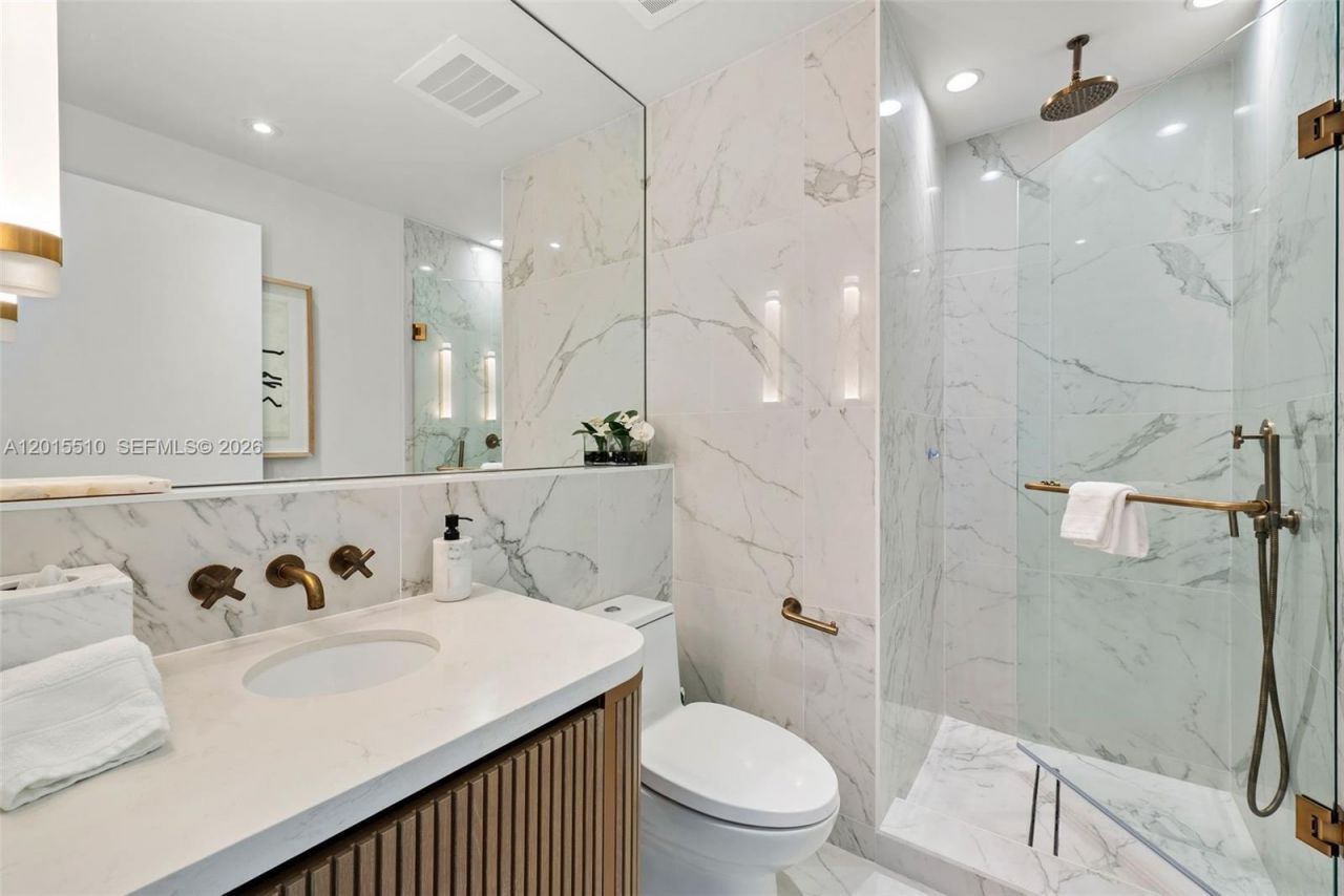 525 N Fort Lauderdale Beach Blvd, Unit 702, Fort Lauderdale, FL 33304 Photo