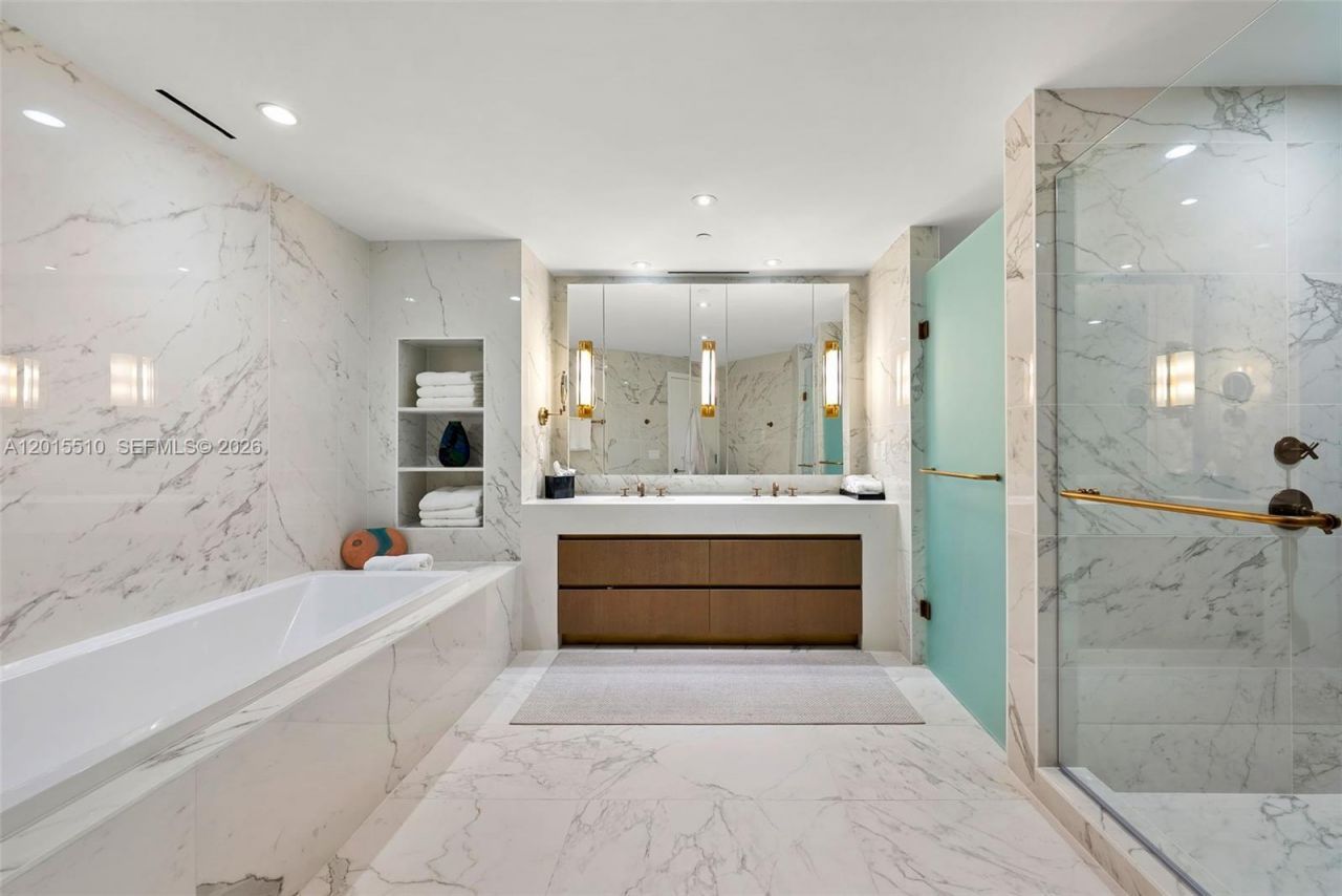 525 N Fort Lauderdale Beach Blvd, Unit 702, Fort Lauderdale, FL 33304 Photo