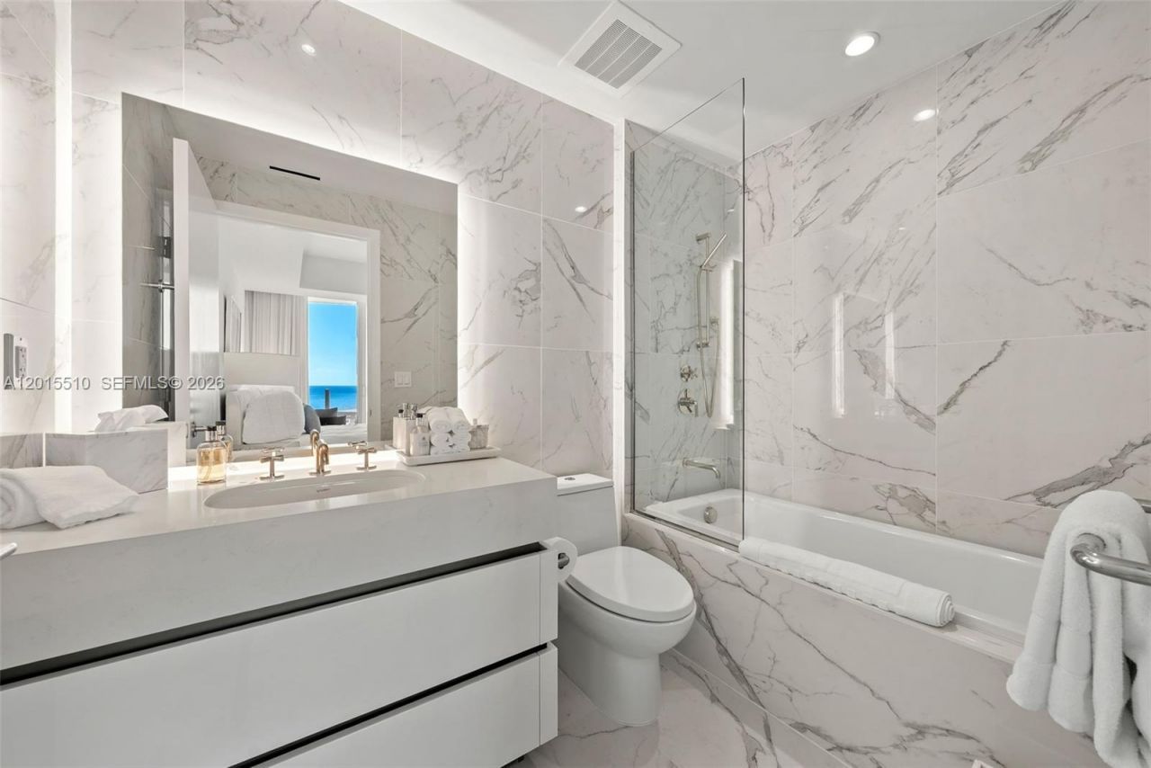 525 N Fort Lauderdale Beach Blvd, Unit 702, Fort Lauderdale, FL 33304 Photo