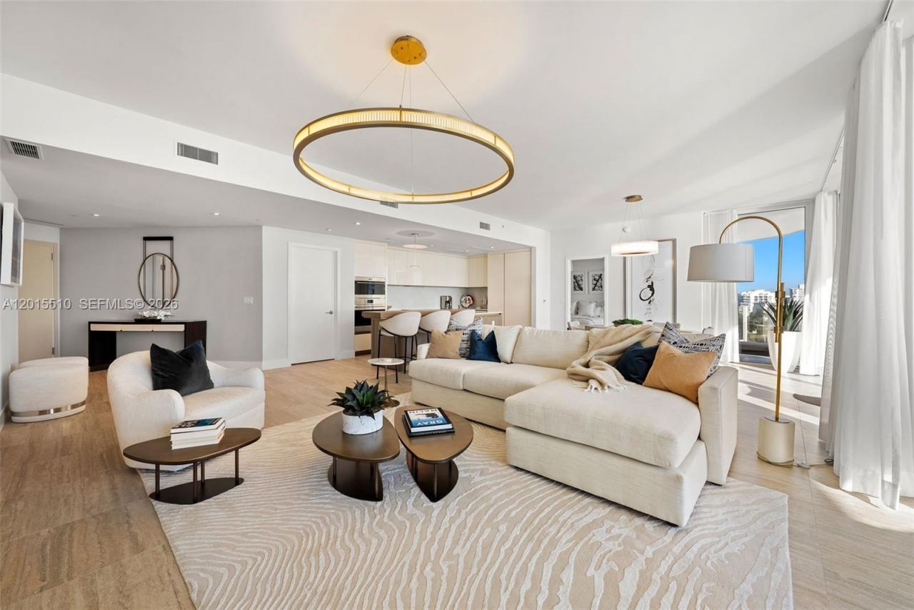 525 N Fort Lauderdale Beach Blvd, Unit 702, Fort Lauderdale, FL 33304 Photo