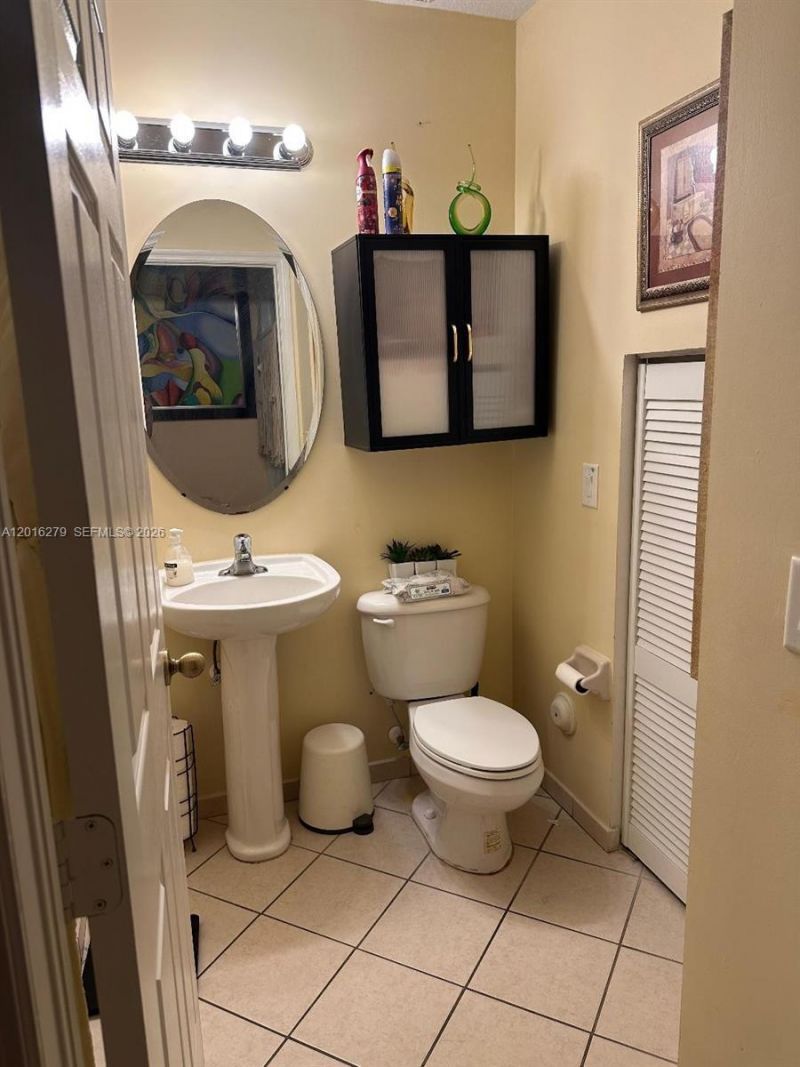 10361 NW 32nd Ter , Doral, FL 33172 Photo
