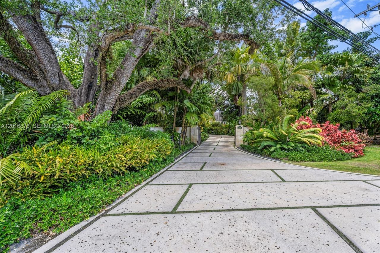 8550 Old Cutler Rd , Coral Gables, FL 33143 Photo
