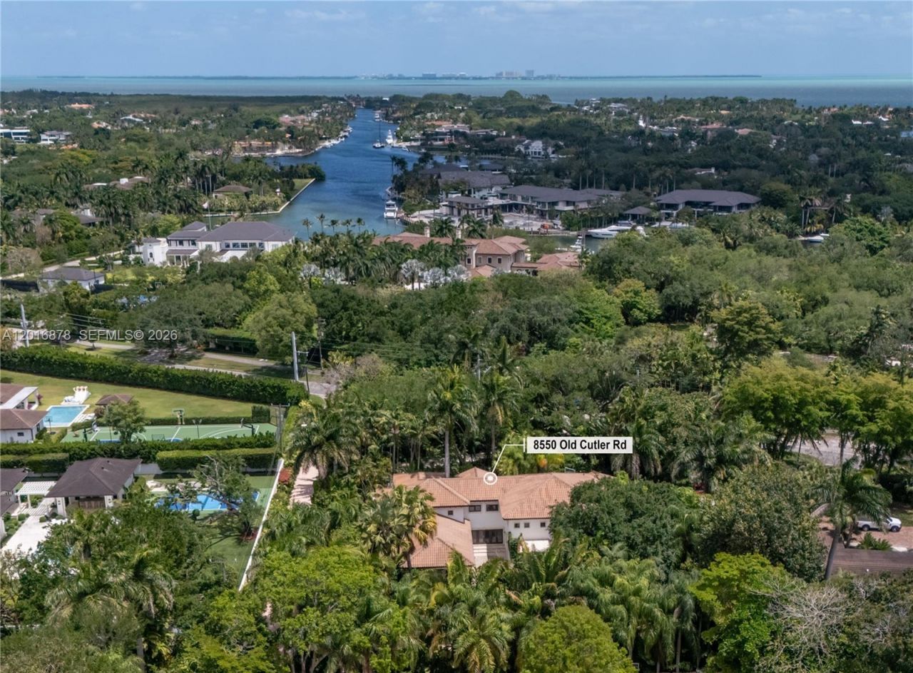 8550 Old Cutler Rd , Coral Gables, FL 33143 Photo