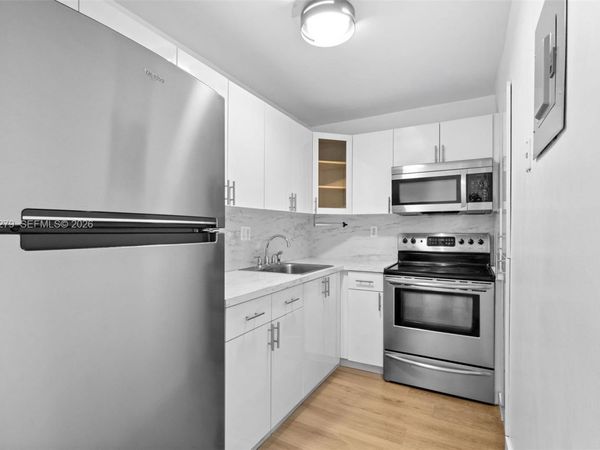 4801 NW 7th Street , Unit 803-16, Miami, FL 33126