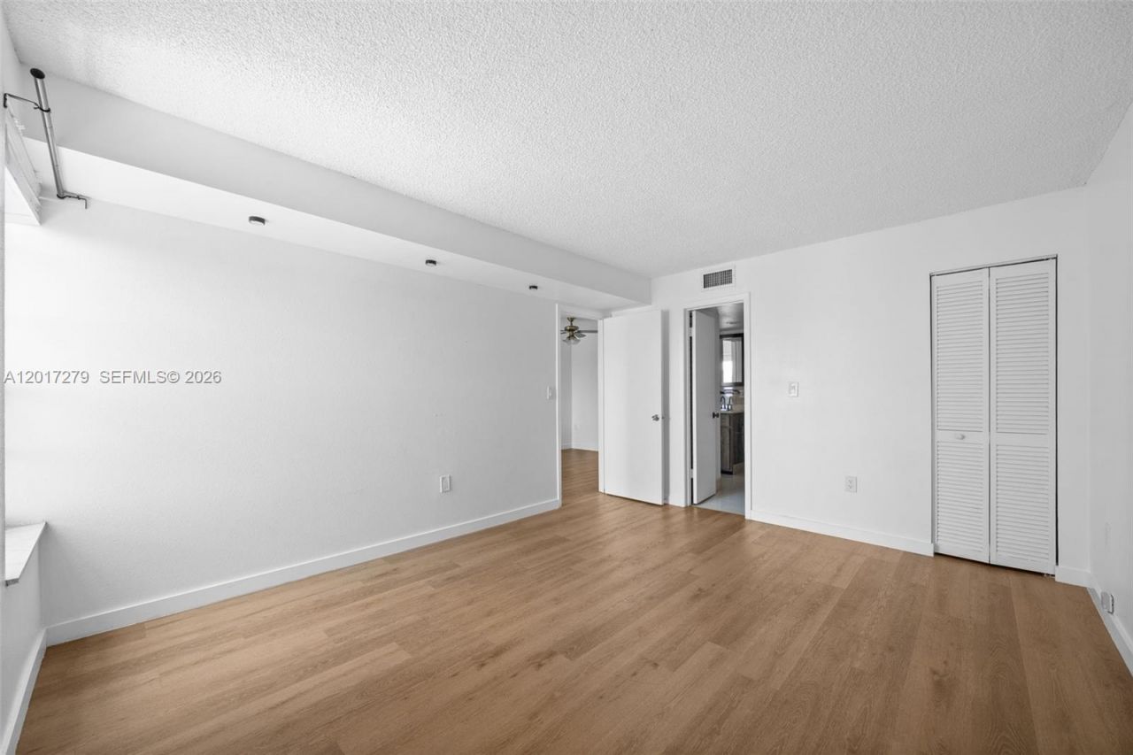 4801 NW 7th Street , Unit 803-16, Miami, FL 33126 Photo
