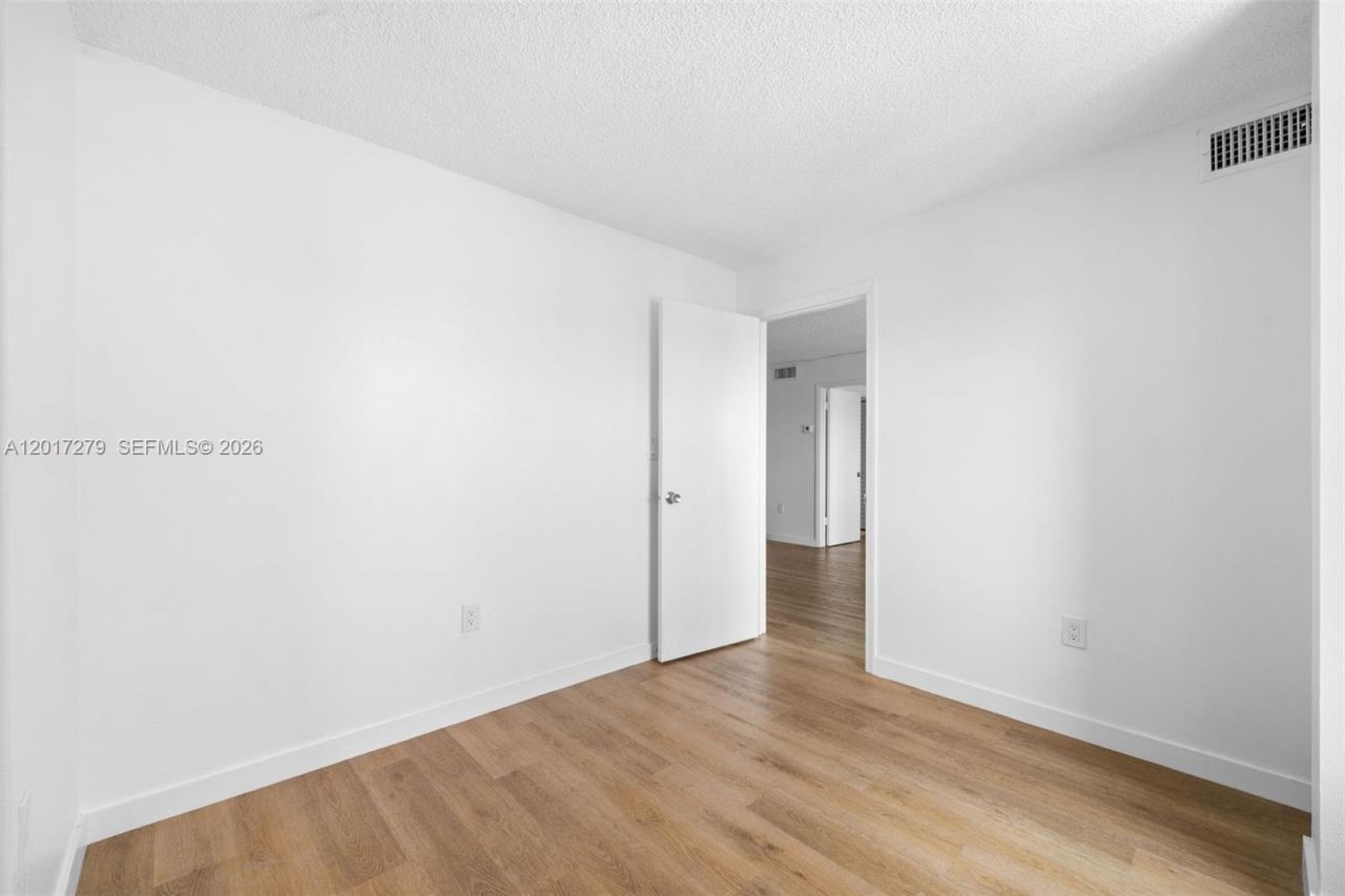 4801 NW 7th Street , Unit 803-16, Miami, FL 33126 Photo