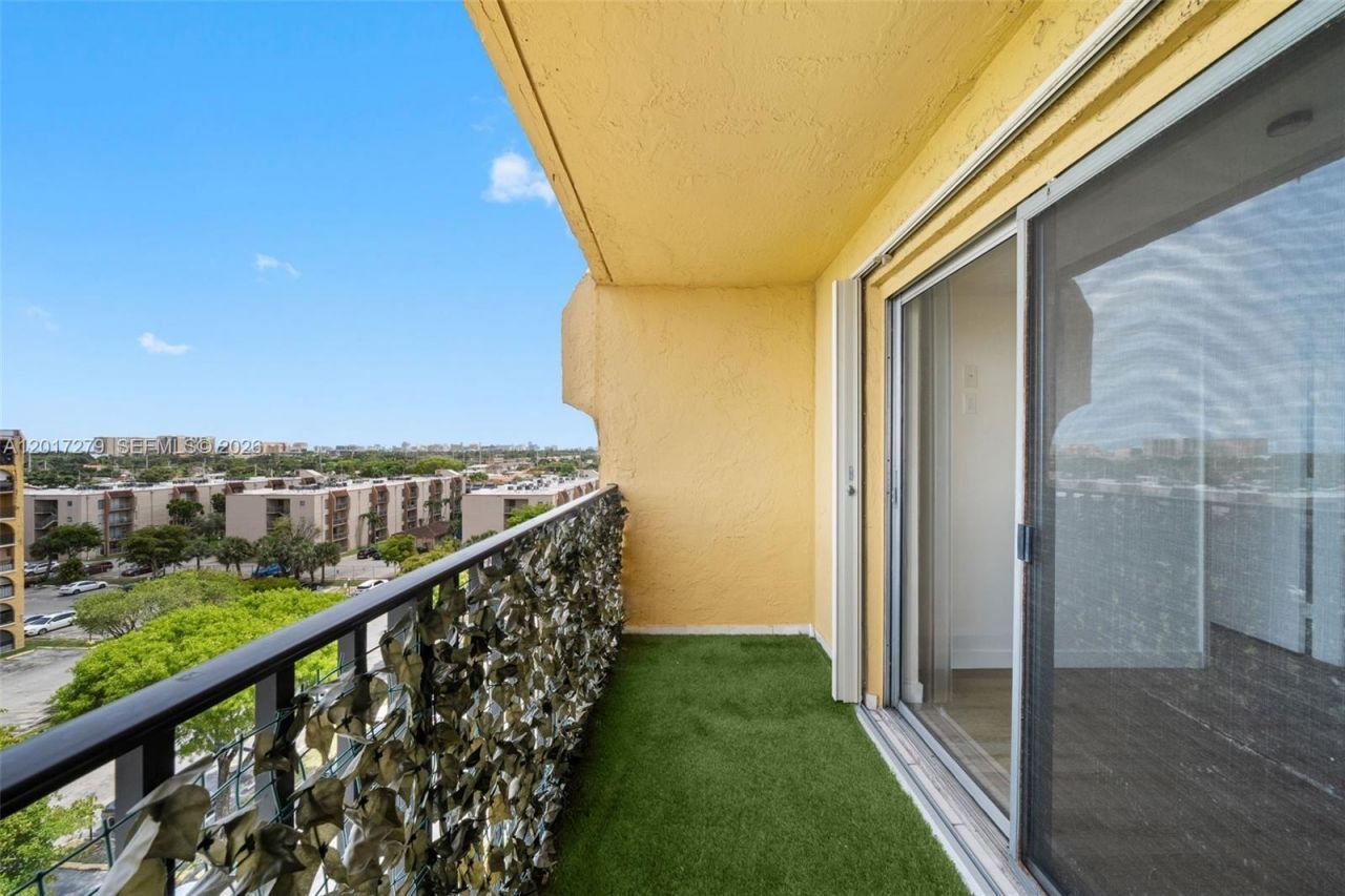 4801 NW 7th Street , Unit 803-16, Miami, FL 33126 Photo