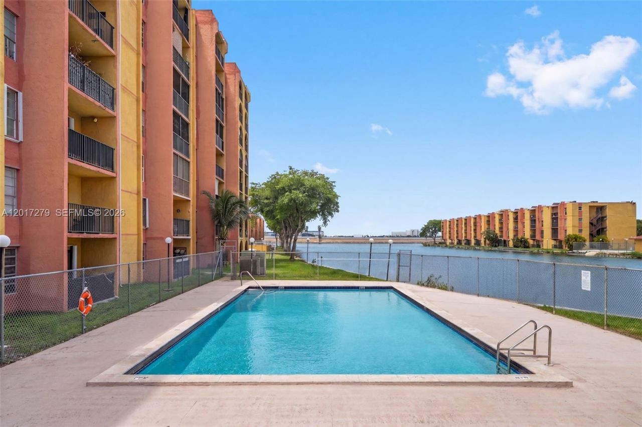 4801 NW 7th Street , Unit 803-16, Miami, FL 33126 Photo