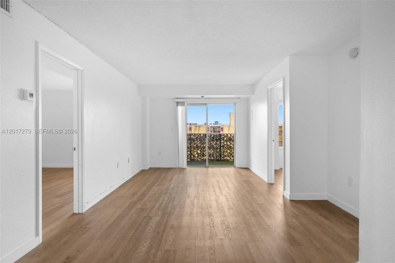 4801 NW 7th Street , Unit 803-16, Miami, FL 33126 Photo