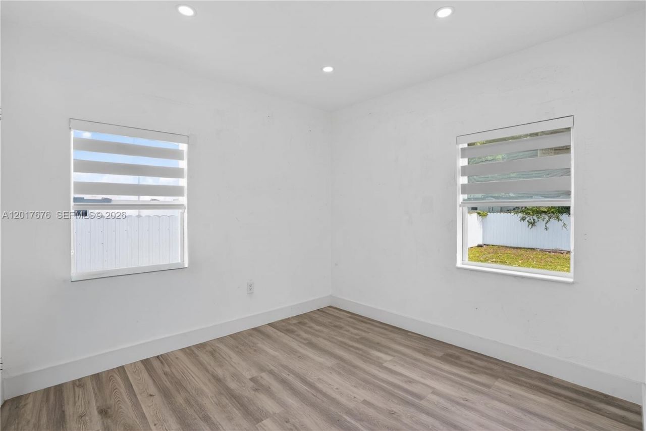 1130 NW 57th St, Miami, FL 33127 Photo