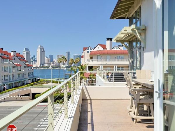 1220 1st Street, Unit 303, Coronado, CA 92118
