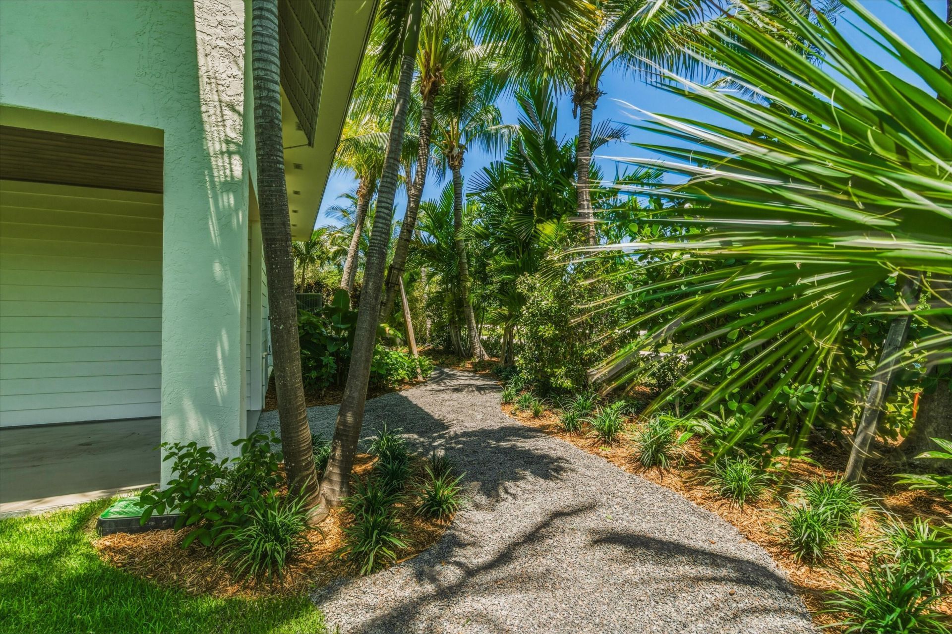 123 Venetian Way, Sugarloaf, FL 33042 Photo