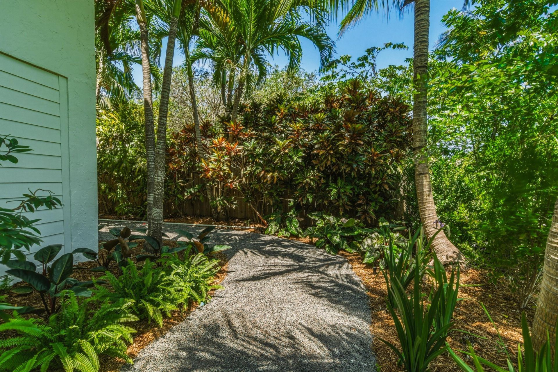 123 Venetian Way, Sugarloaf, FL 33042 Photo