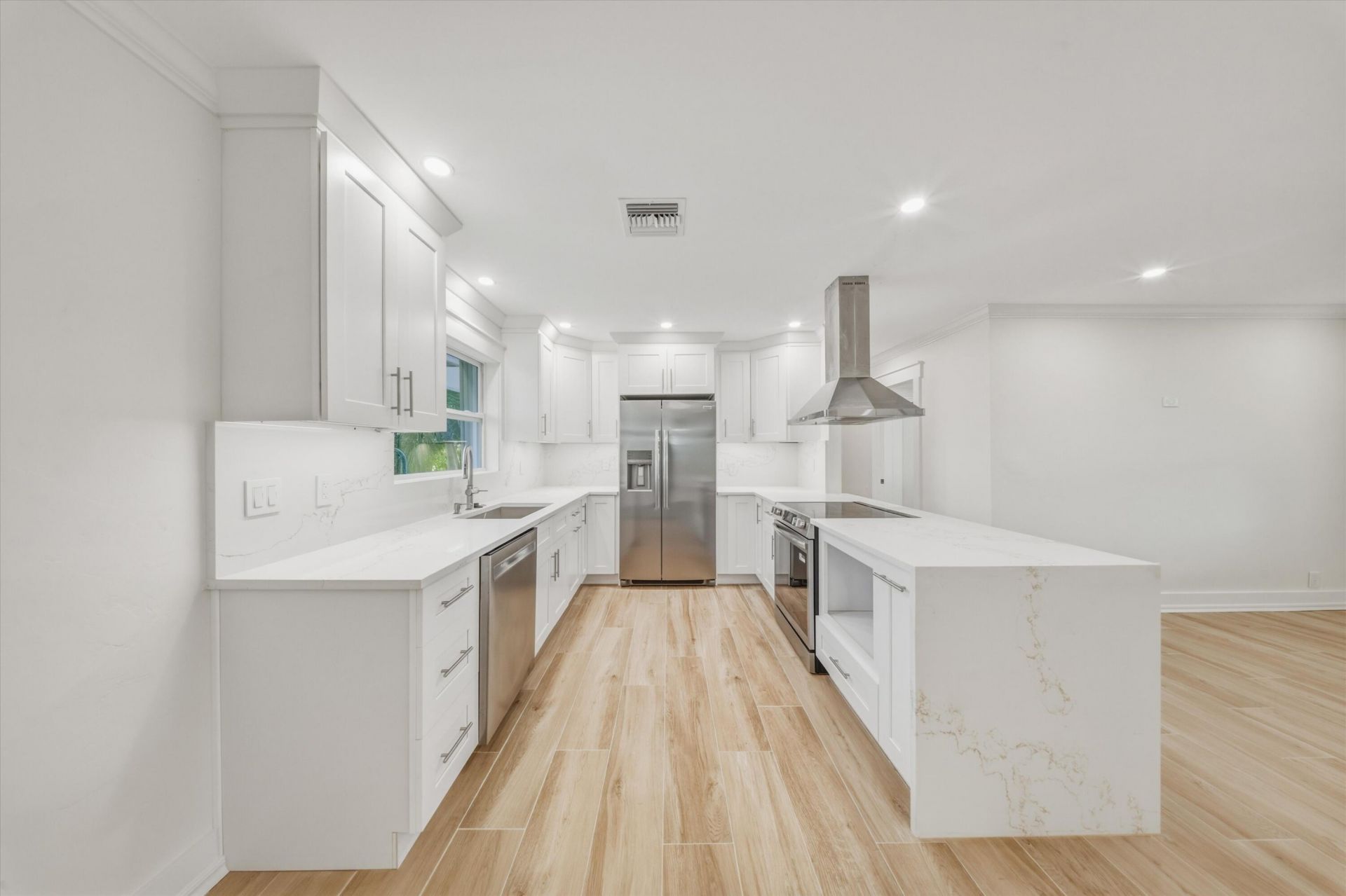 123 Venetian Way, Sugarloaf, FL 33042 Photo