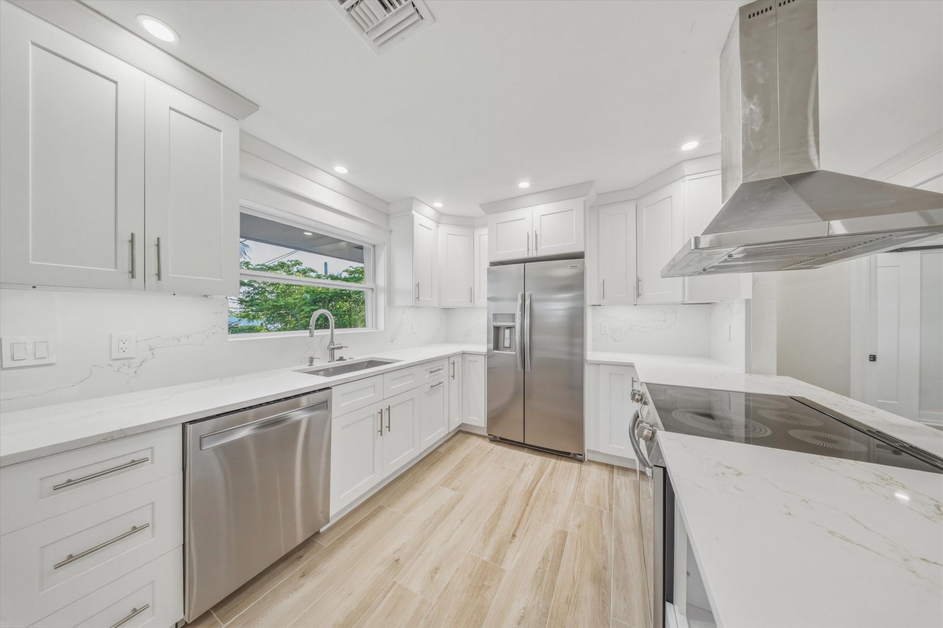 123 Venetian Way, Sugarloaf, FL 33042 Photo