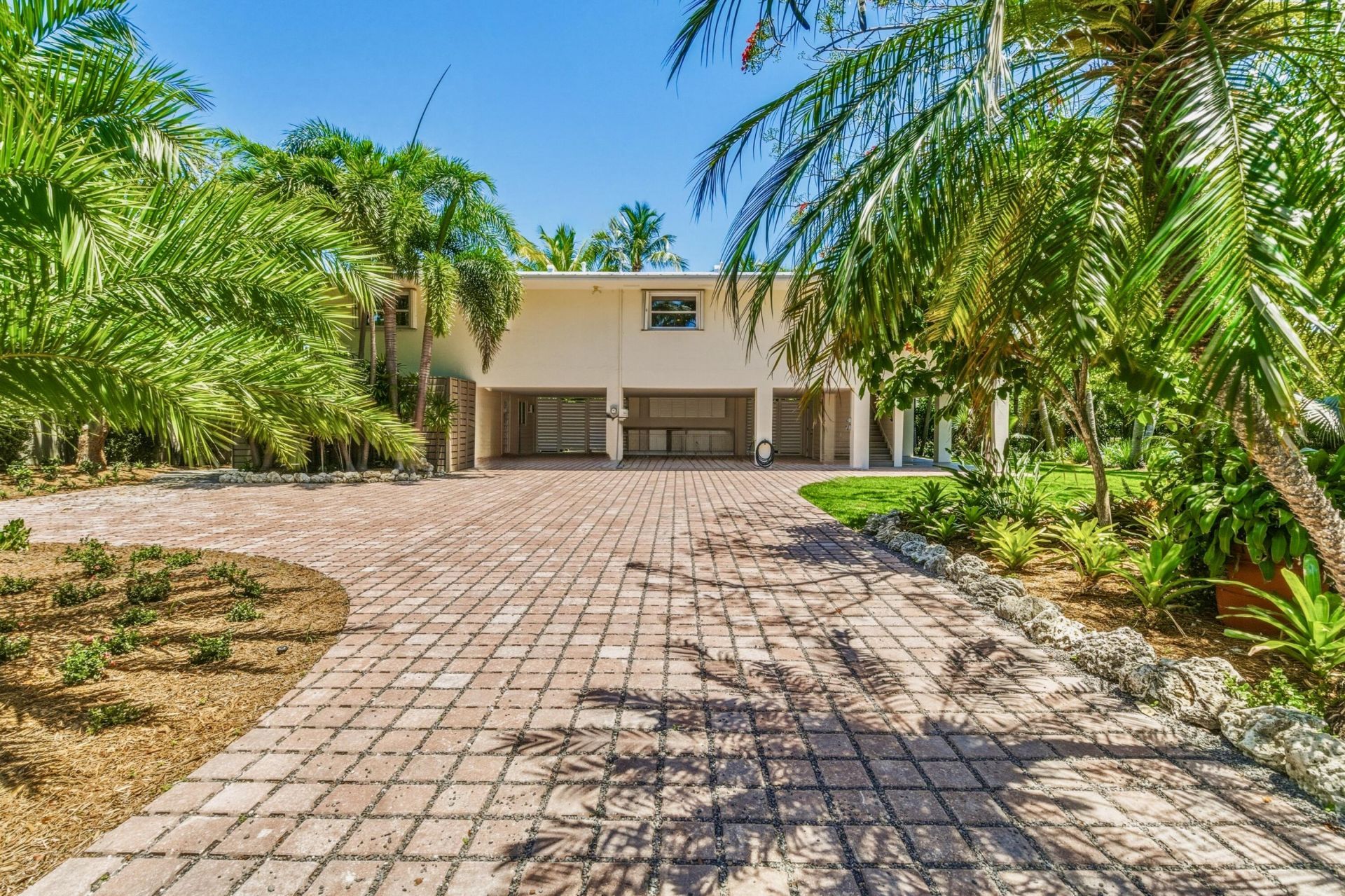 123 Venetian Way, Sugarloaf, FL 33042 Photo