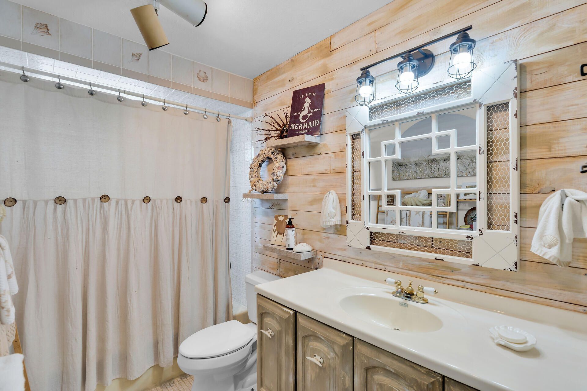 750 W Indies Drive, Ramrod, FL 33042 Photo