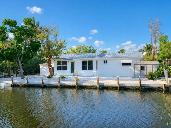 35 N Blackwater Lane, KEY LARGO, FL 33037