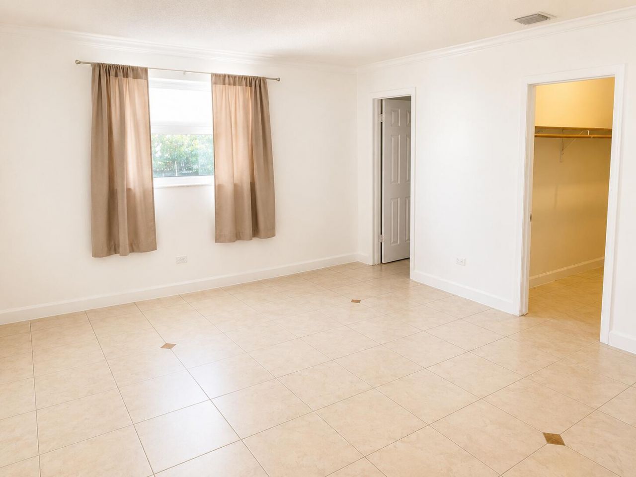35 N Blackwater Lane, Key Largo, FL 33037 Photo